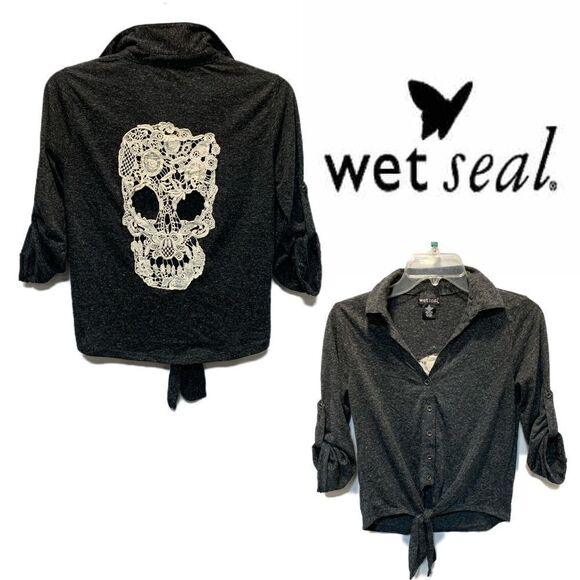 $5 ADD ON ITEM/Collard button up front tie knit skull detail - Picture 3 of 14